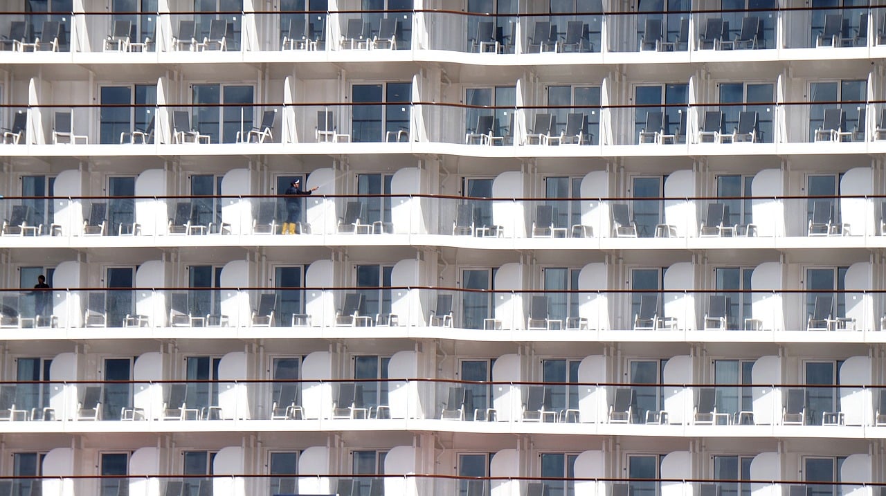 sea-10022710_1280 Image by Xavier consorti from Pixabay