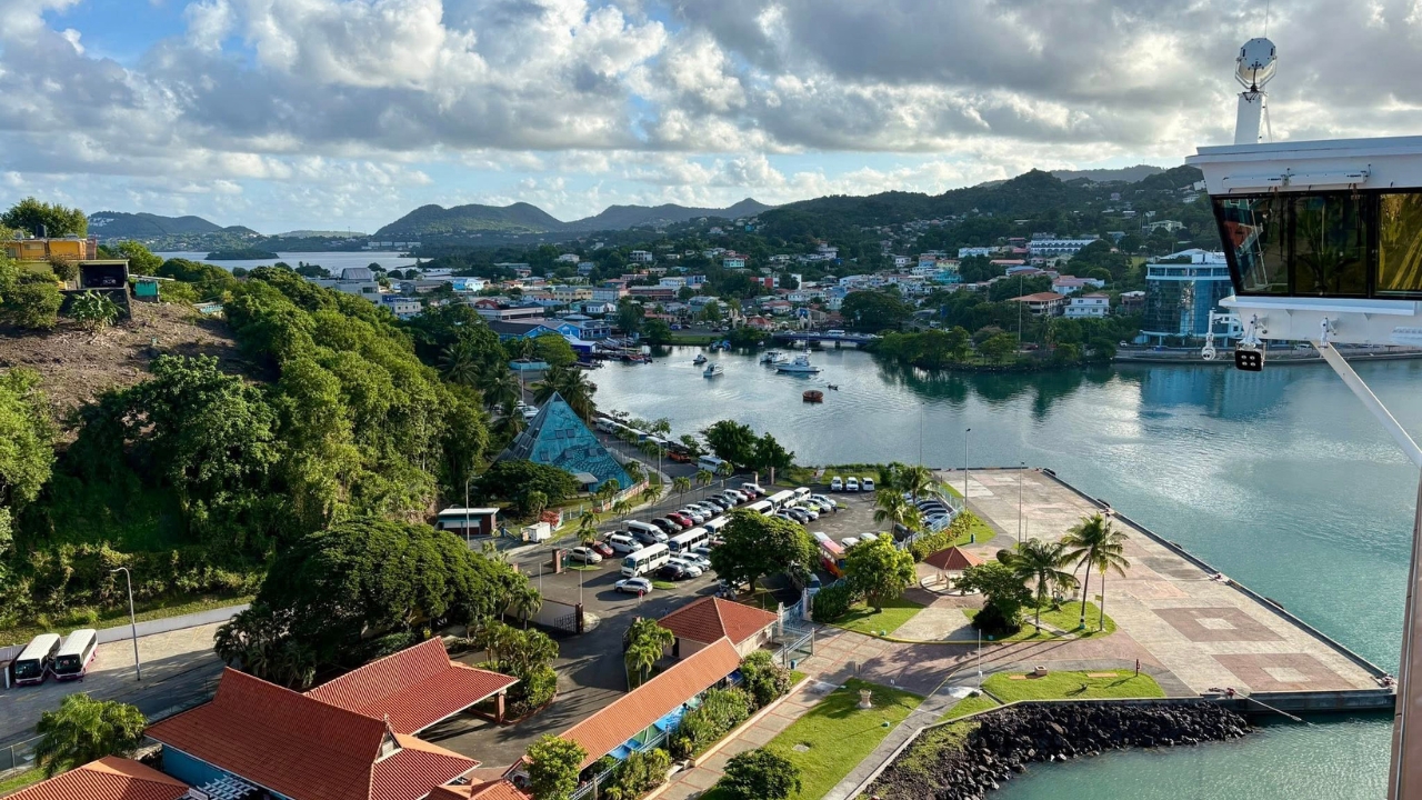 Pointe Seraphine Cruise Port